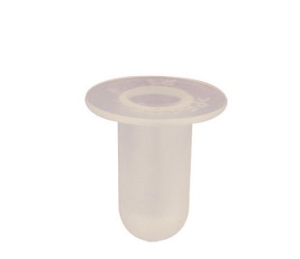 RG 132 plastgjennomføring 8  8,2mm dør og innv.kledning